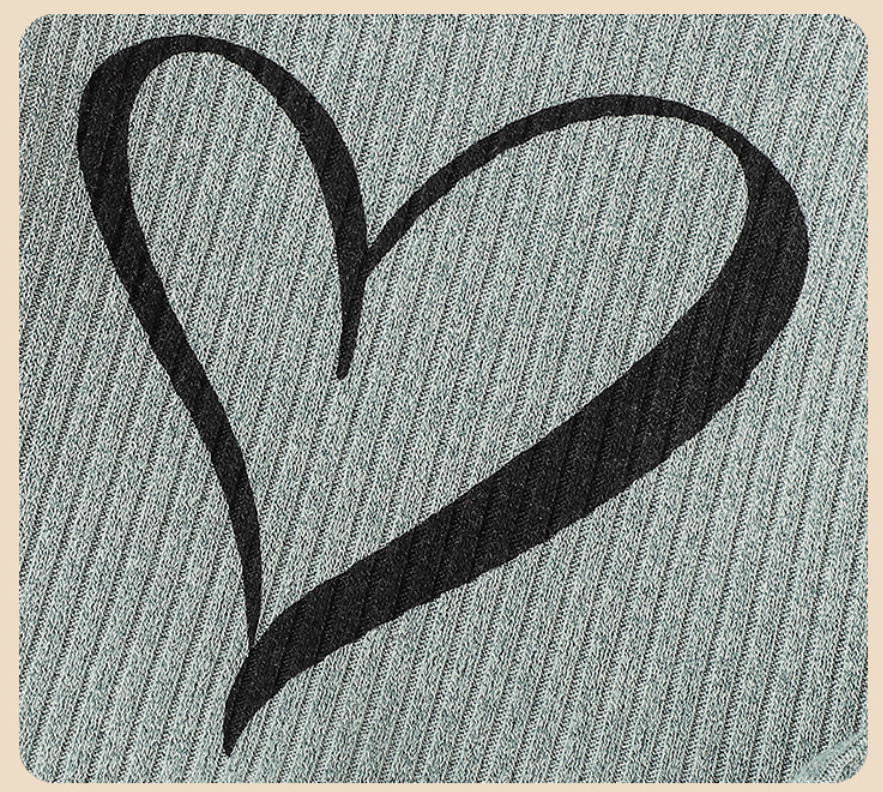 Girls' Heart Print Sweater & Bow Pants Set Light Green Knit Top and Black Trousers