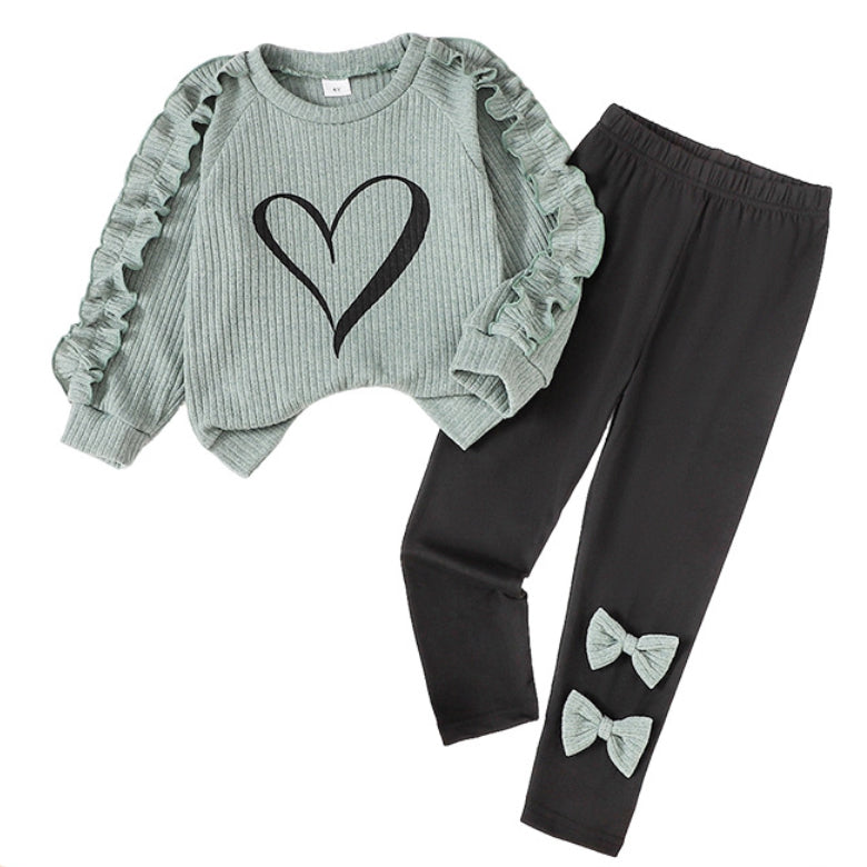Girls' Heart Print Sweater & Bow Pants Set Light Green Knit Top and Black Trousers